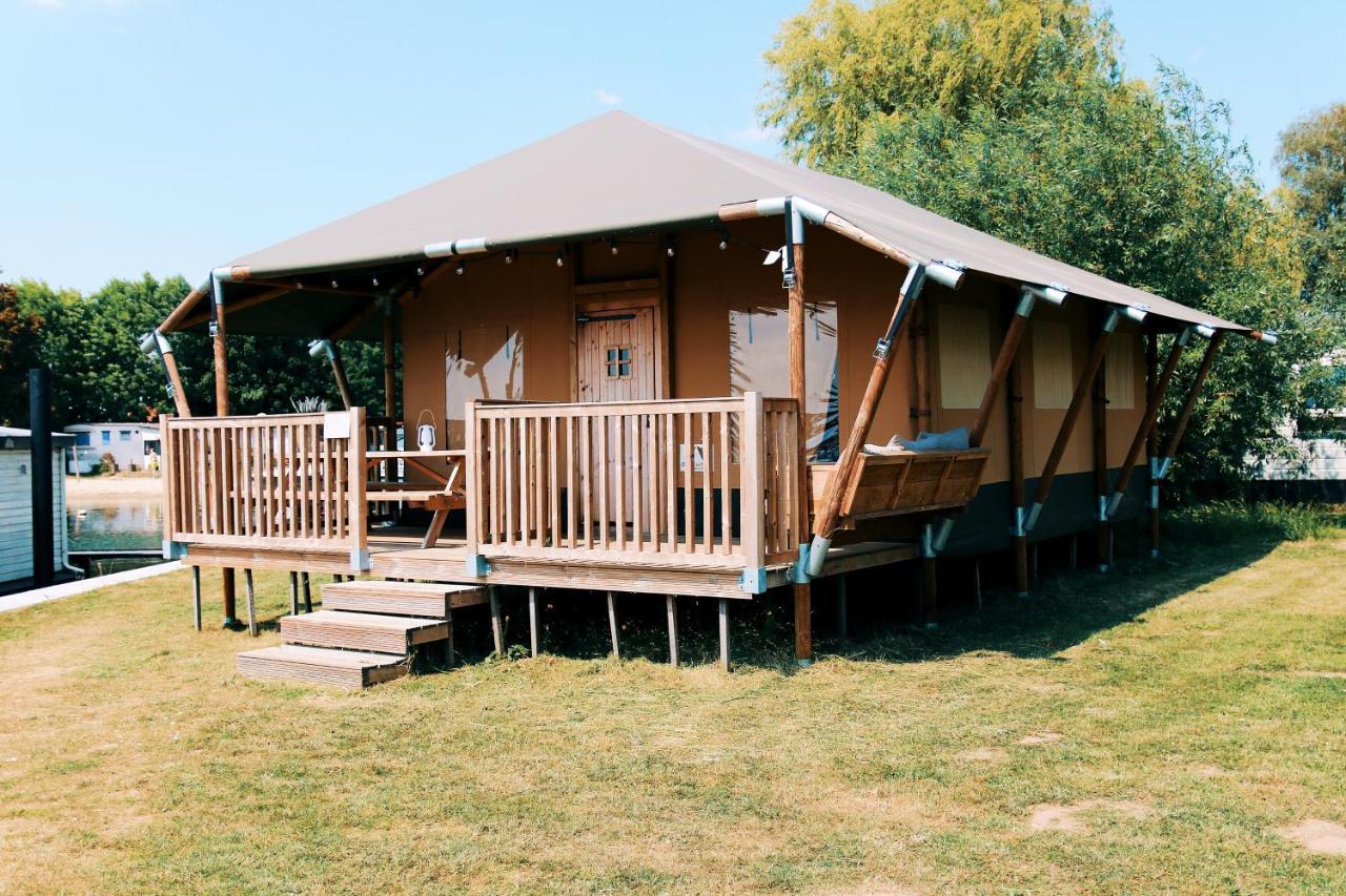 Luxury Lake Lodge Alphen  Exterior photo