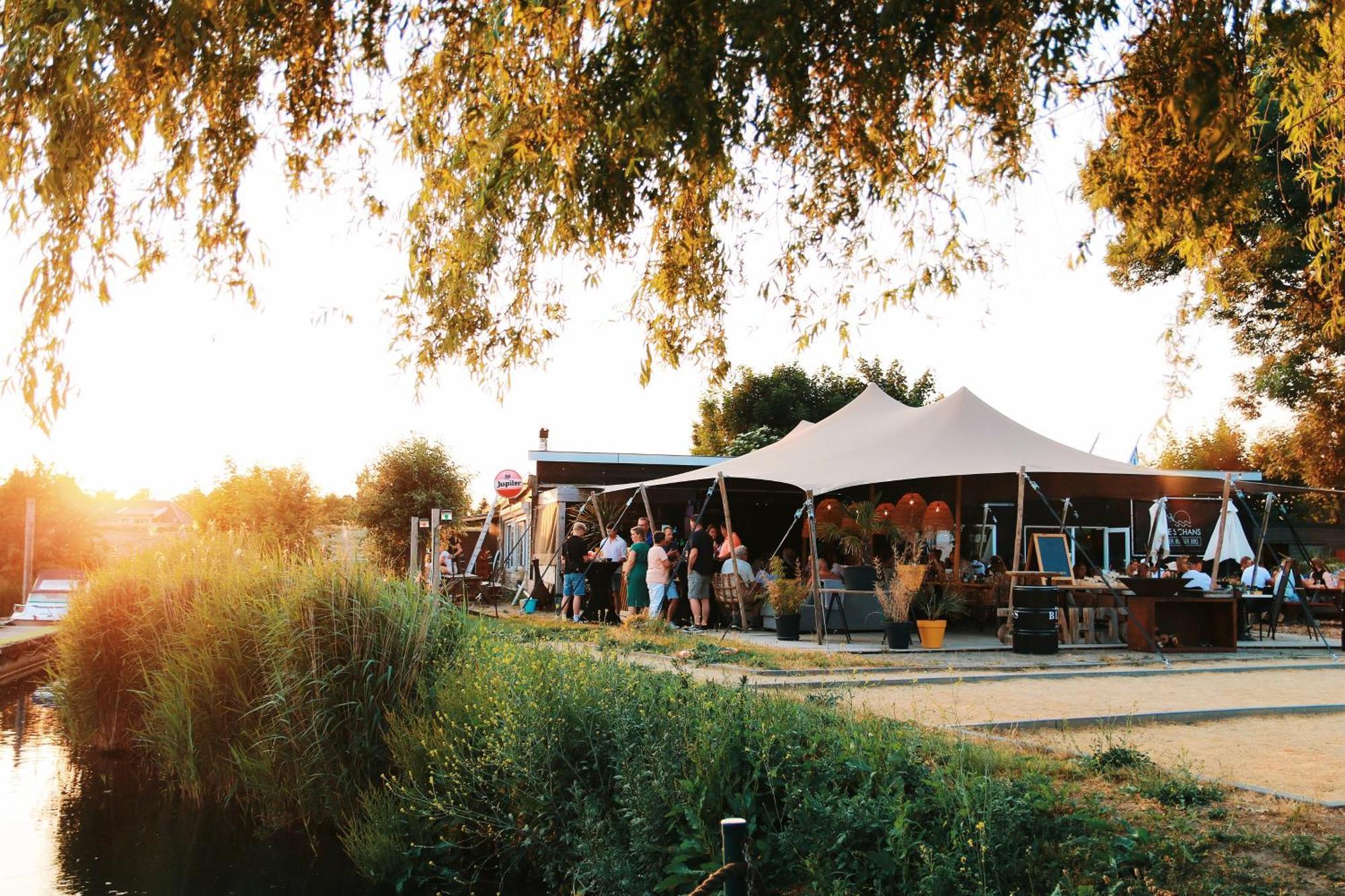 Luxury Lake Lodge Alphen  Exterior photo